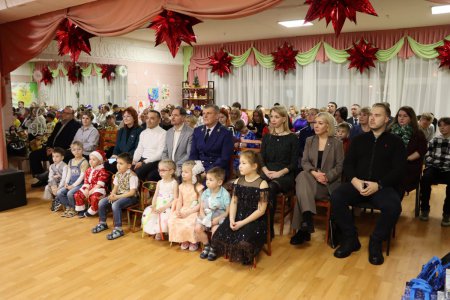 Новогодние поздравления для воспитанников «Оленёнка»